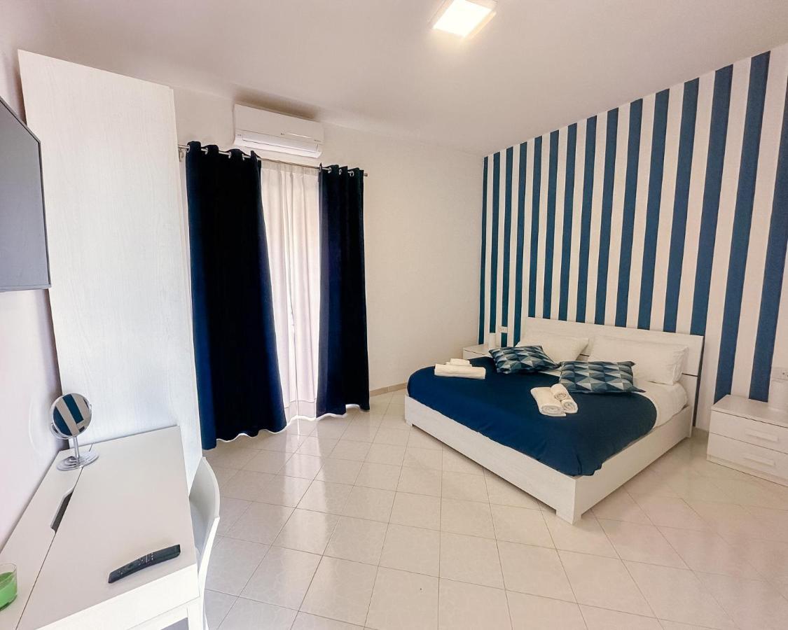 Rosy'S Apartament Кастелламмаре-ди-Стабия Экстерьер фото
